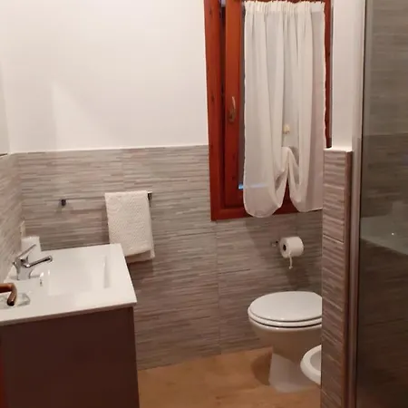 Casa Rosa Nel Mirice Con Piscina ,wifi,climatizzatore - Vicino Al Mare * Aglientu